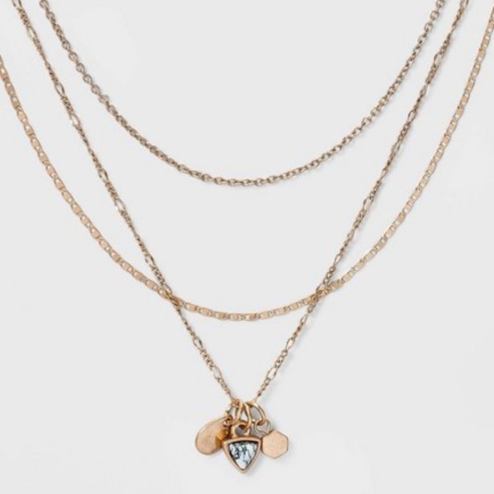 NWT Universal Thread Layered Stone Necklace Set